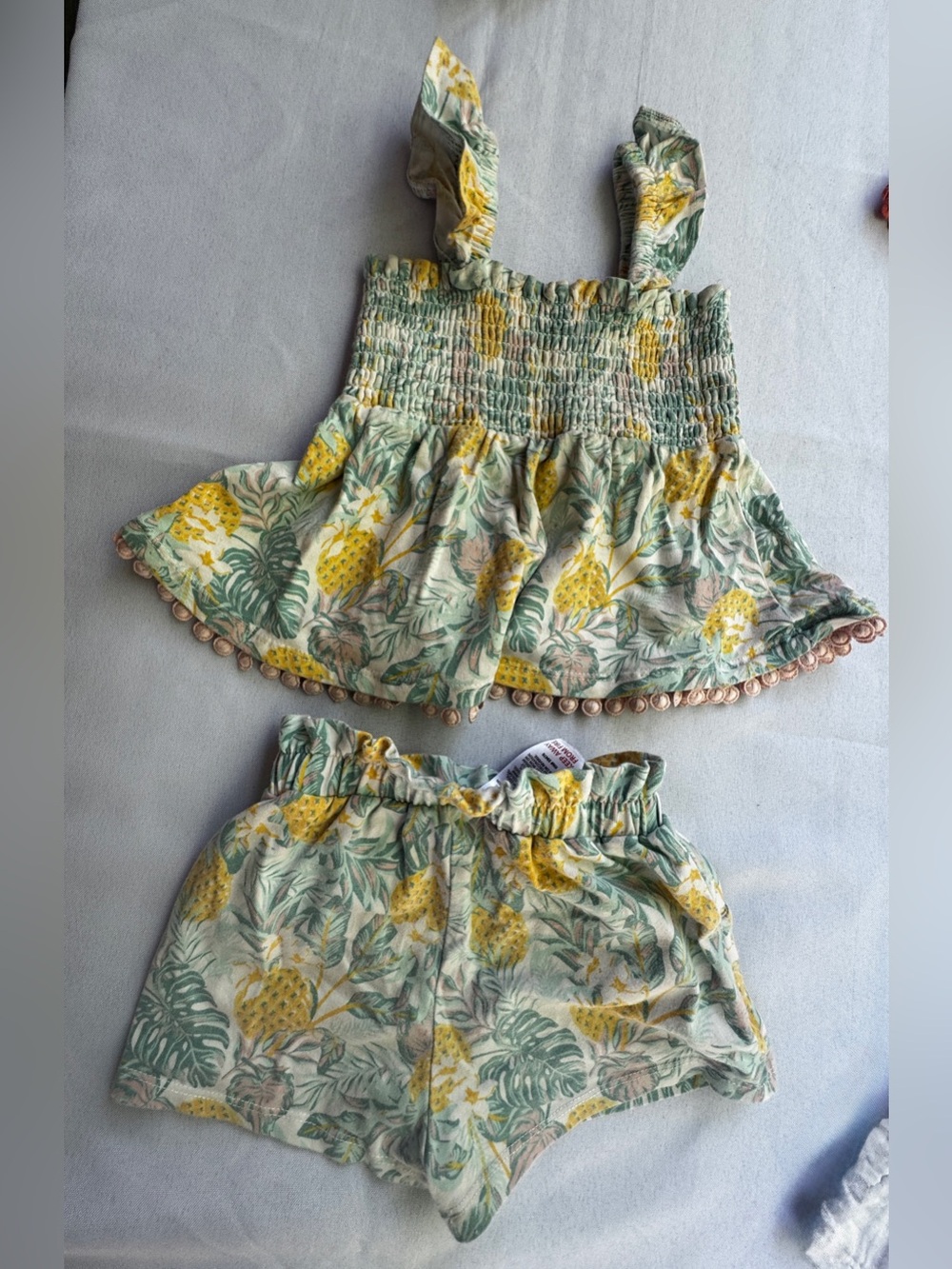 Cynthia Rowley Green & Yellow Pineapple Smocked Two-Piece Shorts Set 12-18 M